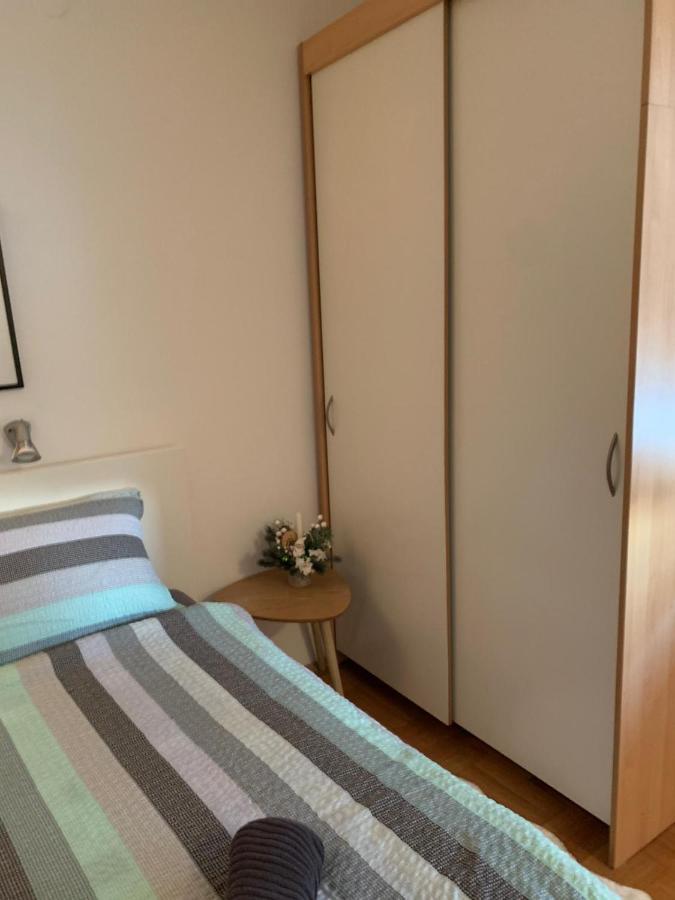 Sarmantni Apartman Malecka 2 Zagreb Luaran gambar